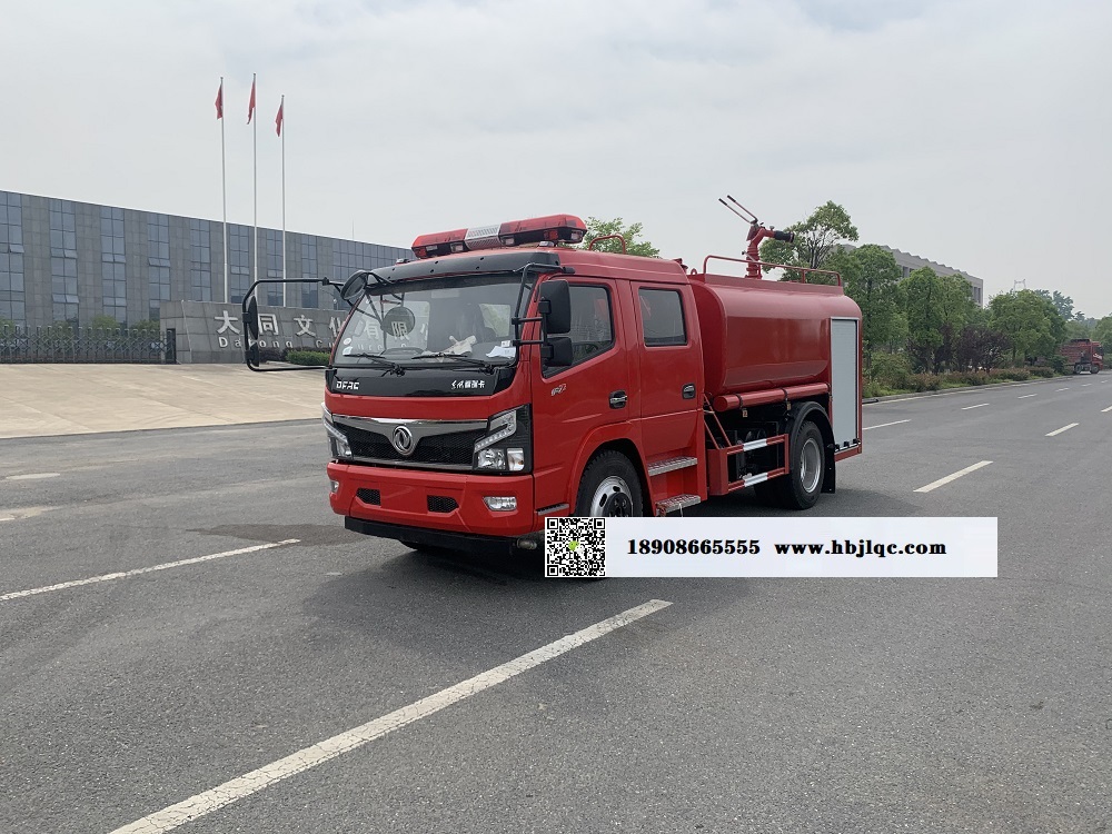 双排大多利卡消防洒水车（7吨）图片