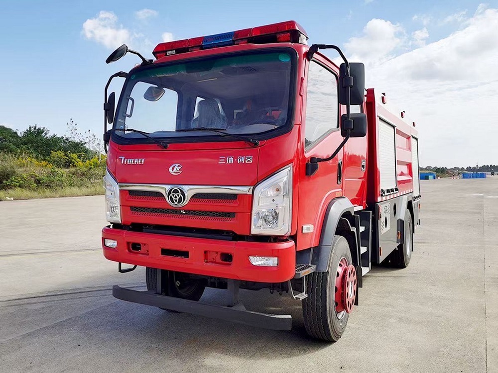 十通四驱森林消防车（6吨）