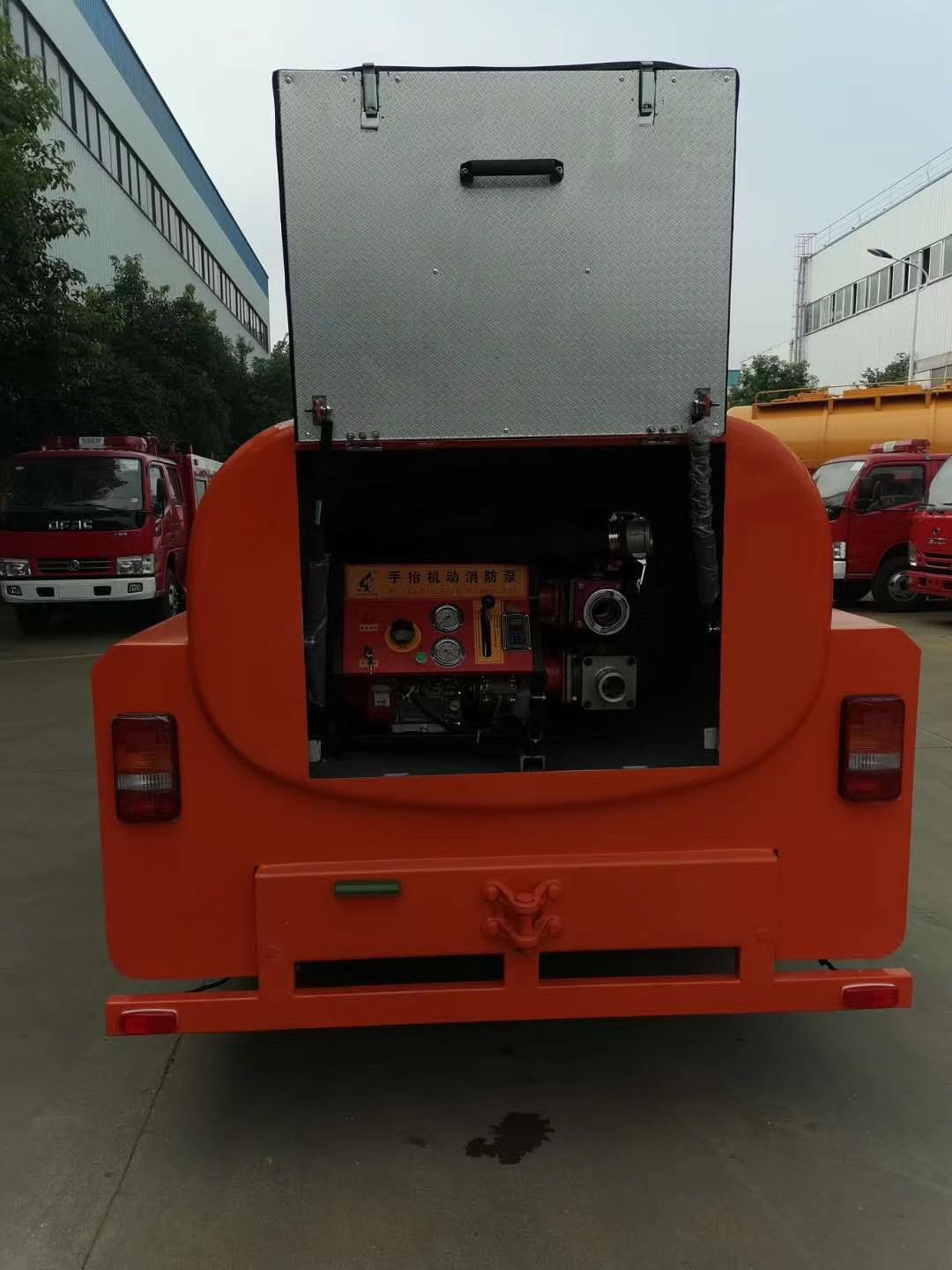 福田四驱水罐救险车图片