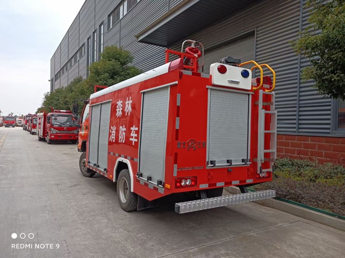 福男四驱森林消防车图片
