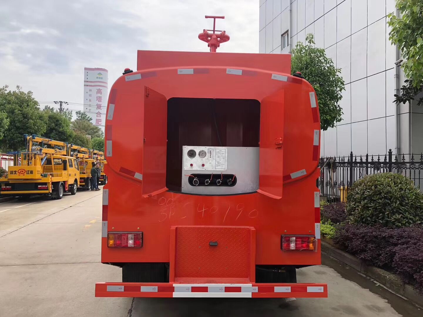 凯马远程供水车图片