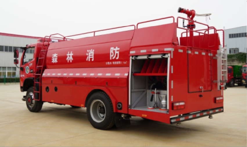 东风四驱远程供水车图片