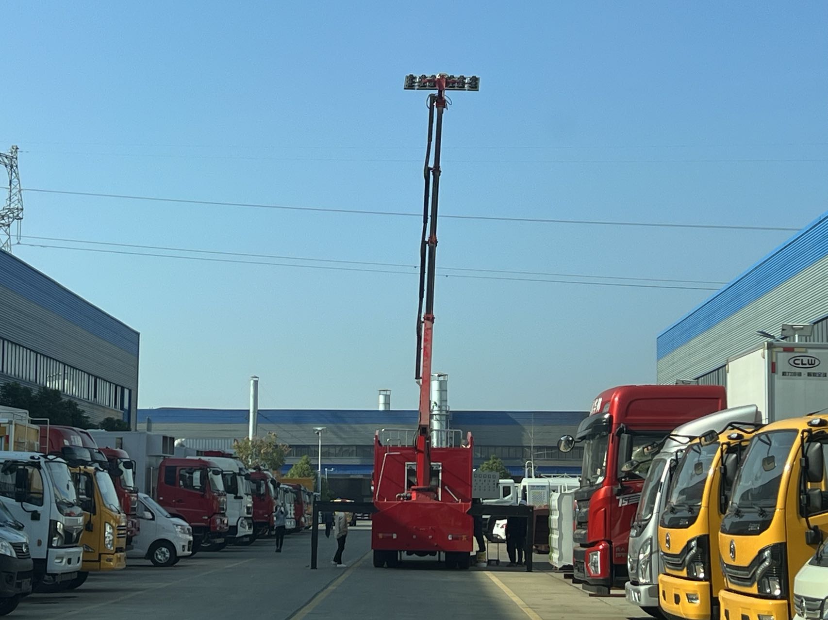 汕德卡16米应急照明车图片