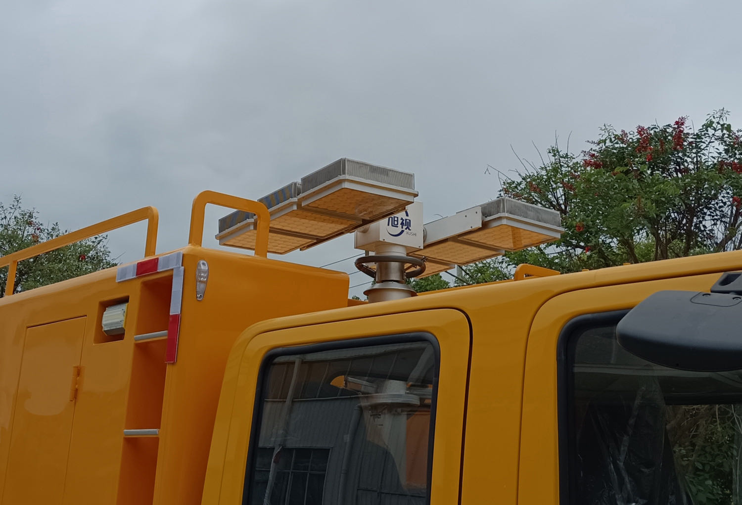 江铃应急照明车图片