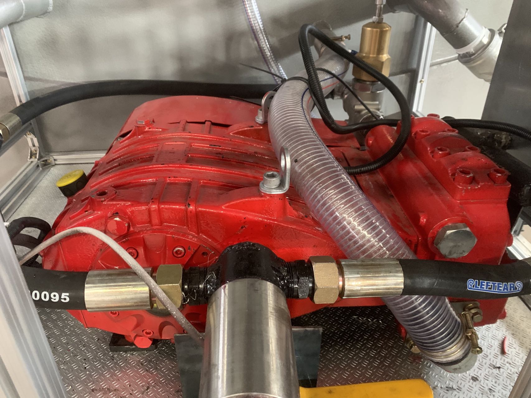 东风单排四驱远程供水车图片