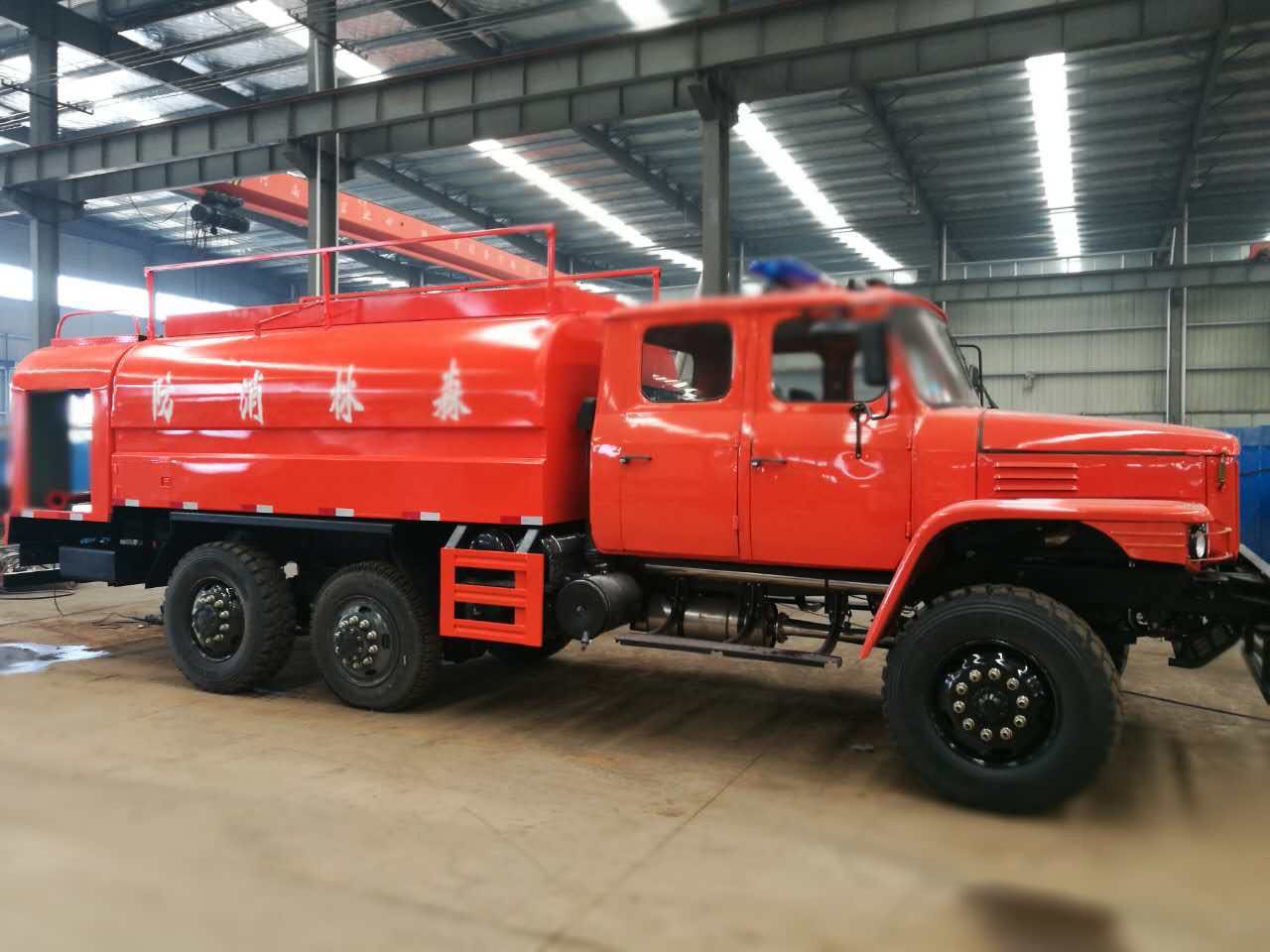 东风六驱水罐消防车图片