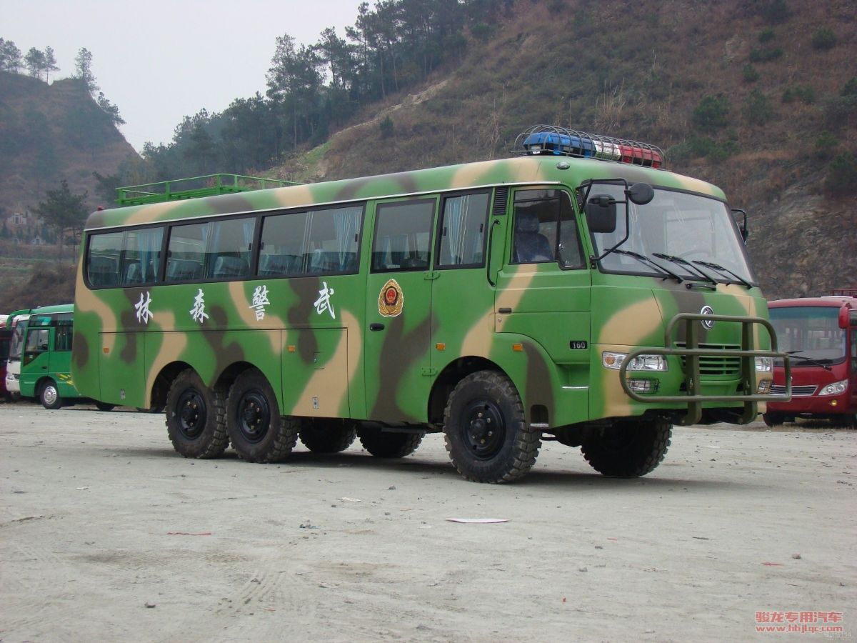 东风六驱运兵车