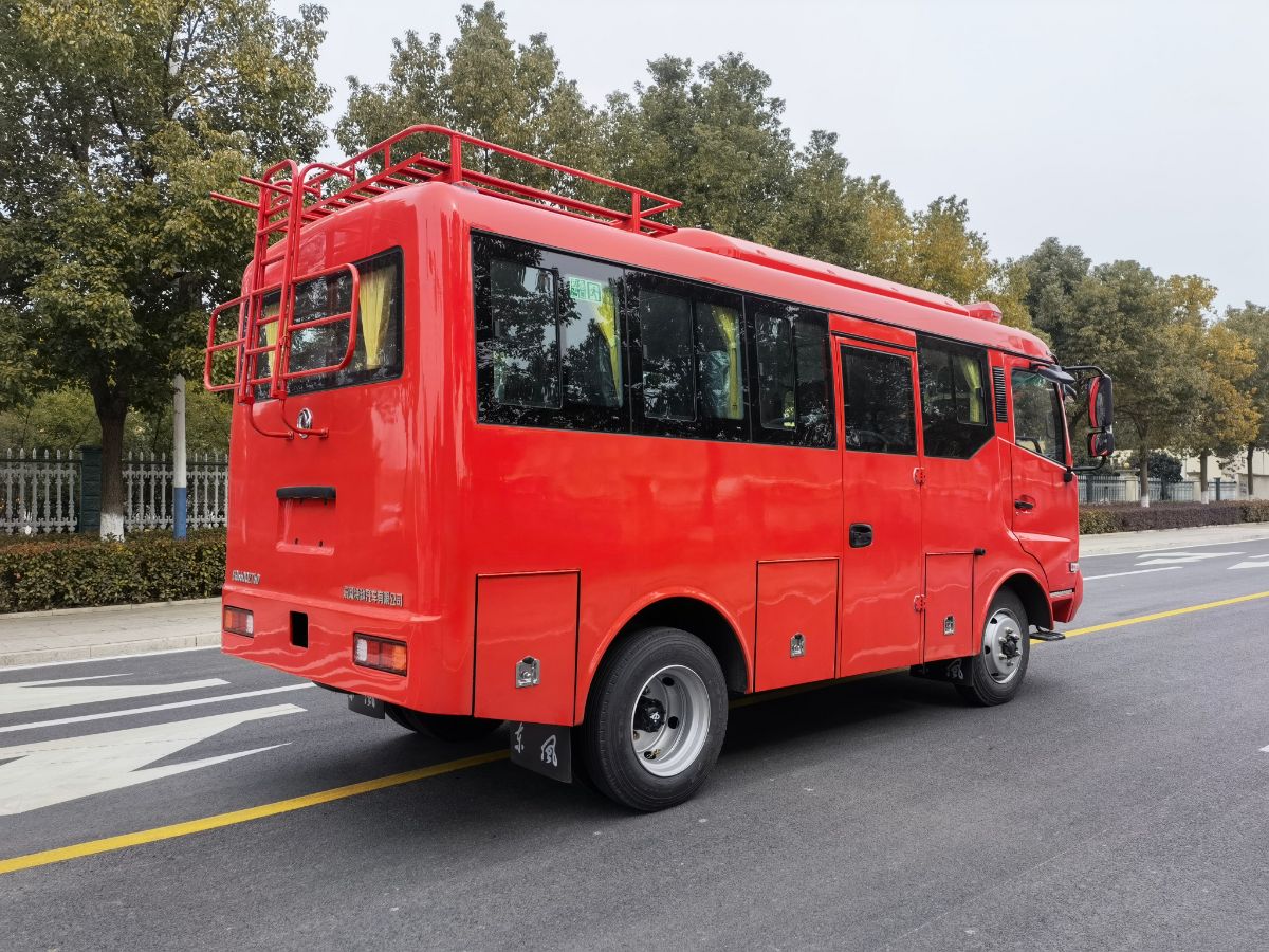 东风四驱运兵车（10-17）座图片