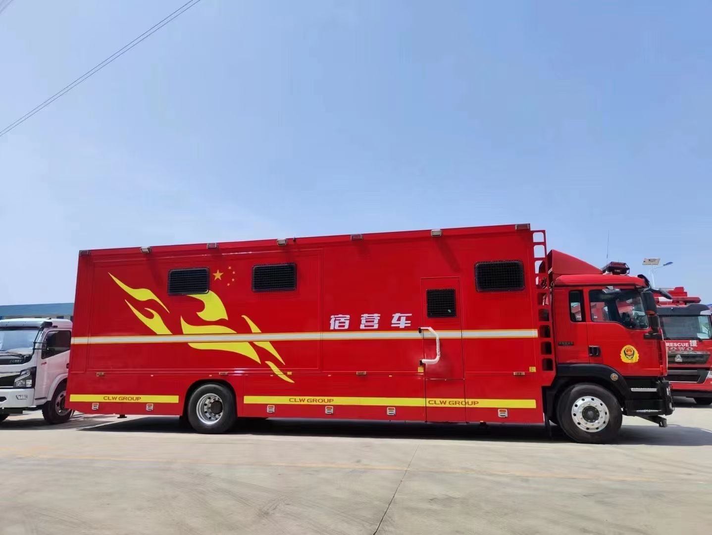 汕德卡宿营车图片