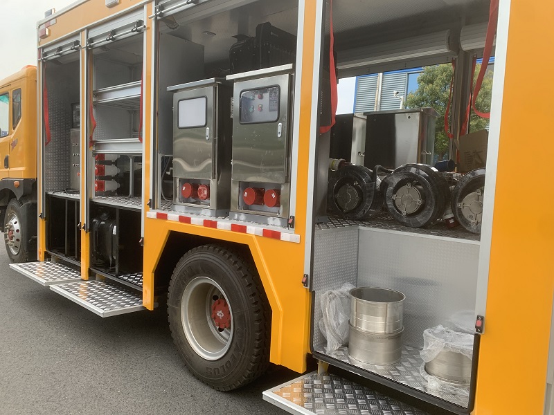 东风D9工程救险车图片