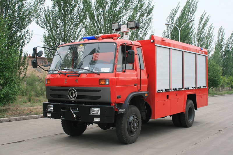 东风煤矿救援车图片