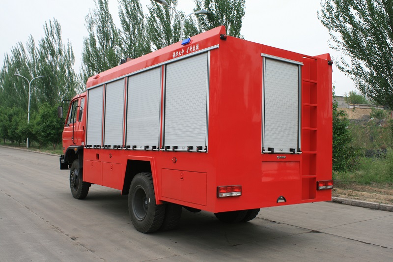 东风煤矿救援车图片