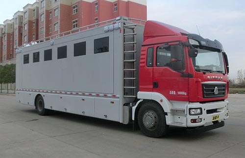 HYS5180TSYZ5型宿营车