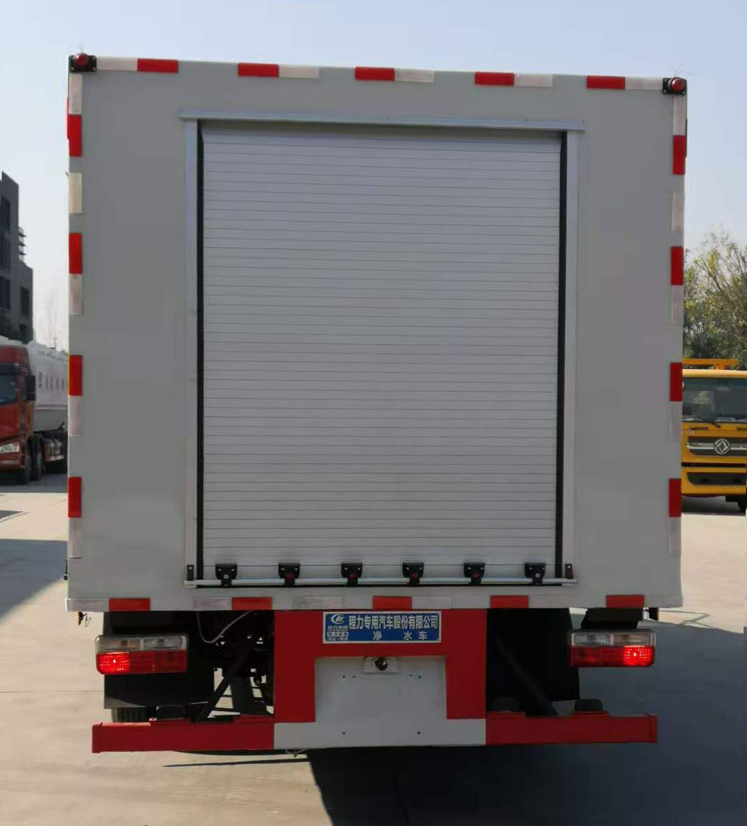 CLW5085XJS6型净水车图片