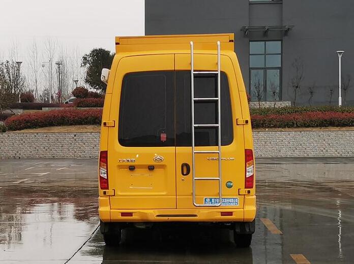 CLW5040XZHSH6型指挥车图片