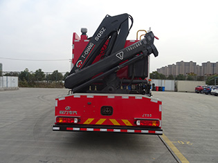 CLW5140TXFJY80/HW型抢险救援消防车图片