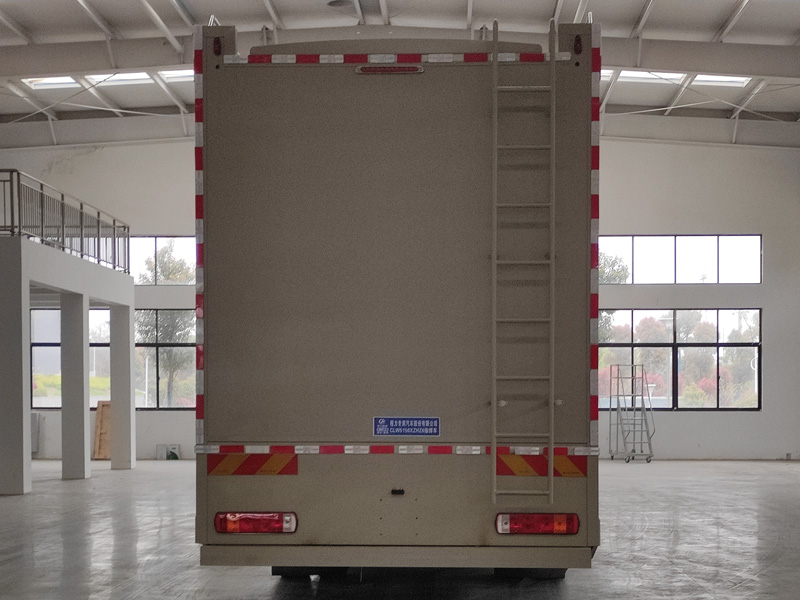 CLW5150XZHZ6型指挥车图片