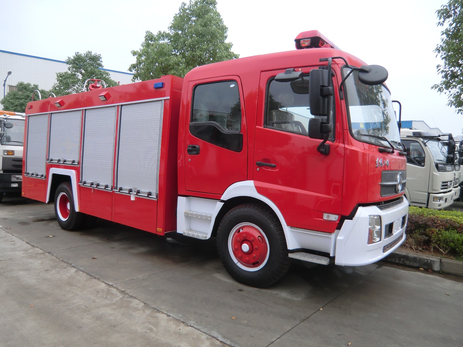  消防车怎样观看尾气颜色判断故障？支招