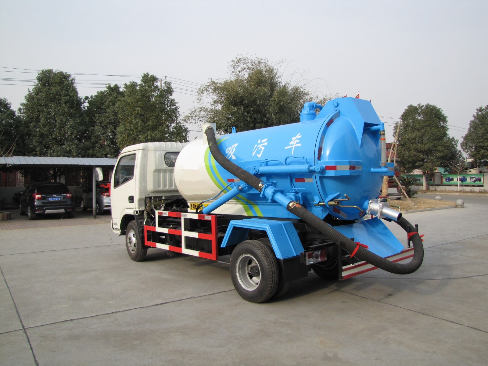 教你吸污车油门出故障时救命办法