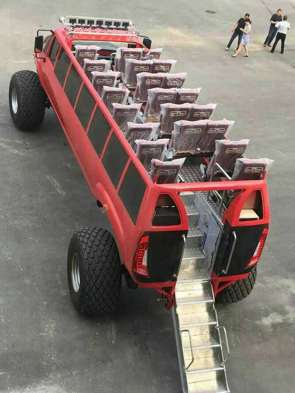 四驱沙漠冲浪车图片