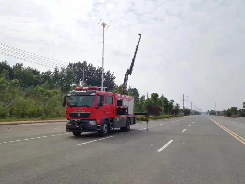 大型抢险救援照明车图片