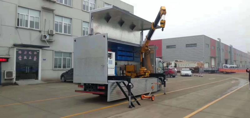 现代多功能工程抢险车图片