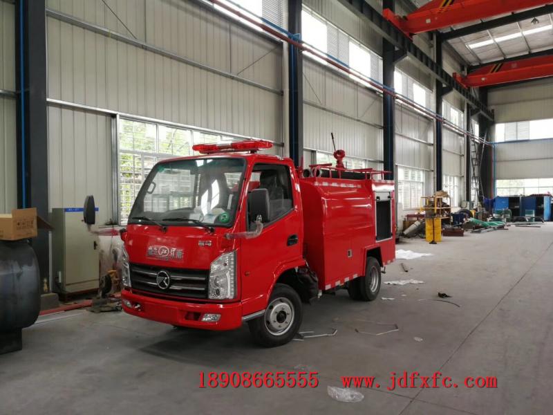 东风途逸消防洒水车图片