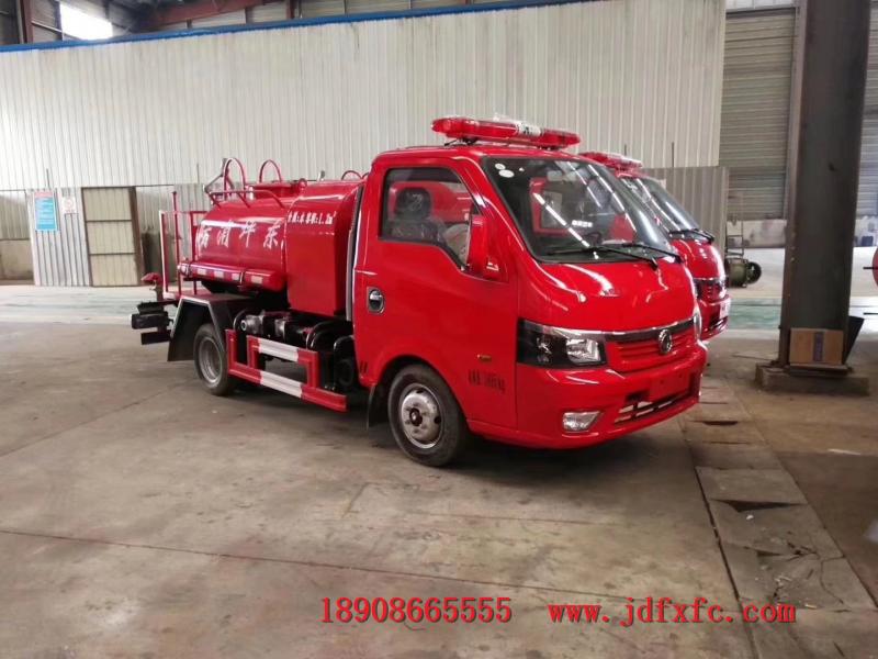 东风途逸消防洒水车图片