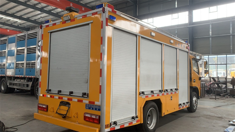 东风多利排涝车图片